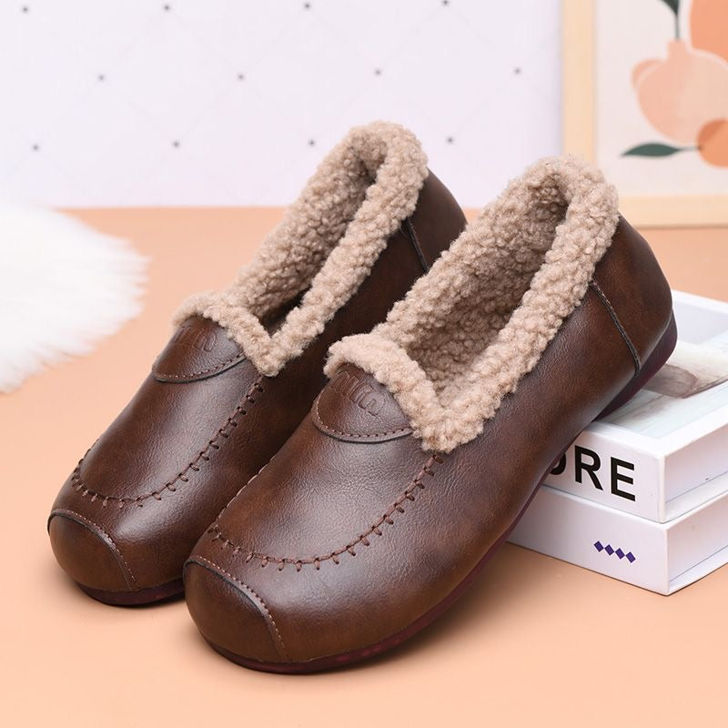 Zapatos de piel suave suela blanda y forro polar