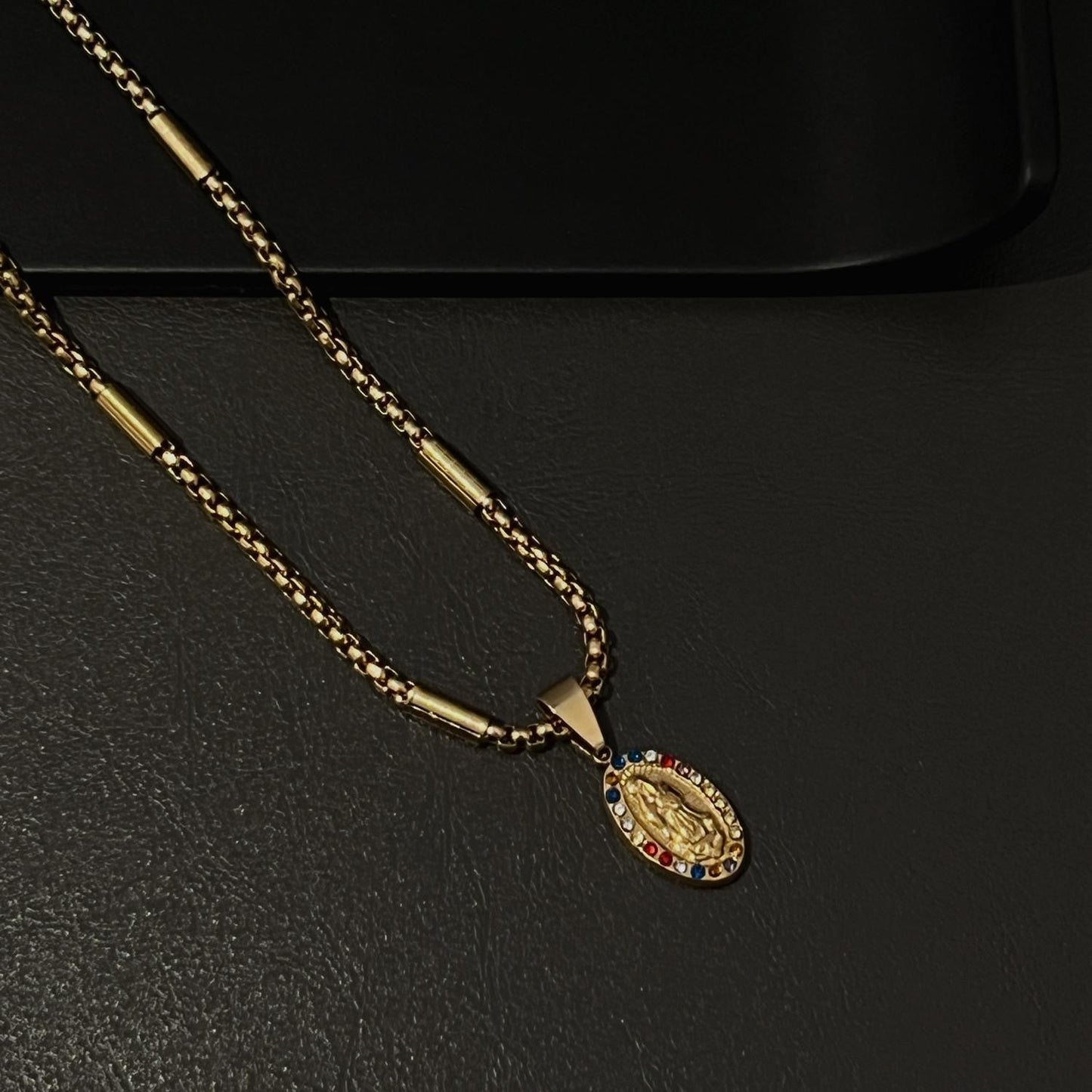Collar colgante de lujo