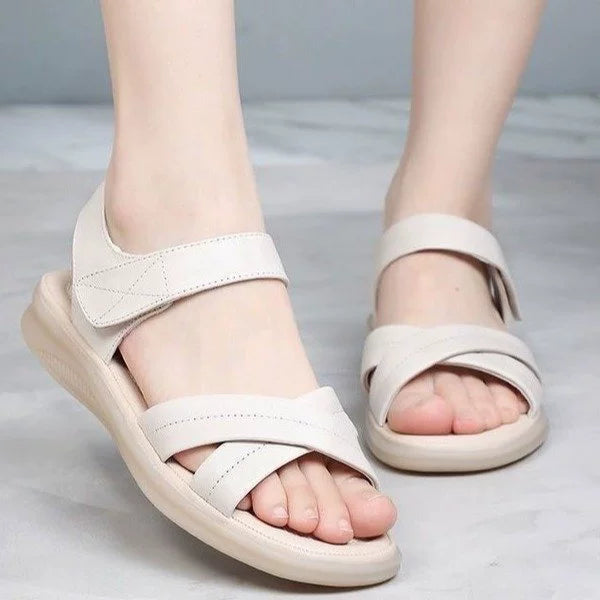 Nuevos zapatos casuales cómodos de verano