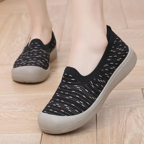 Zapatos de malla con cordones y múltiples rayas