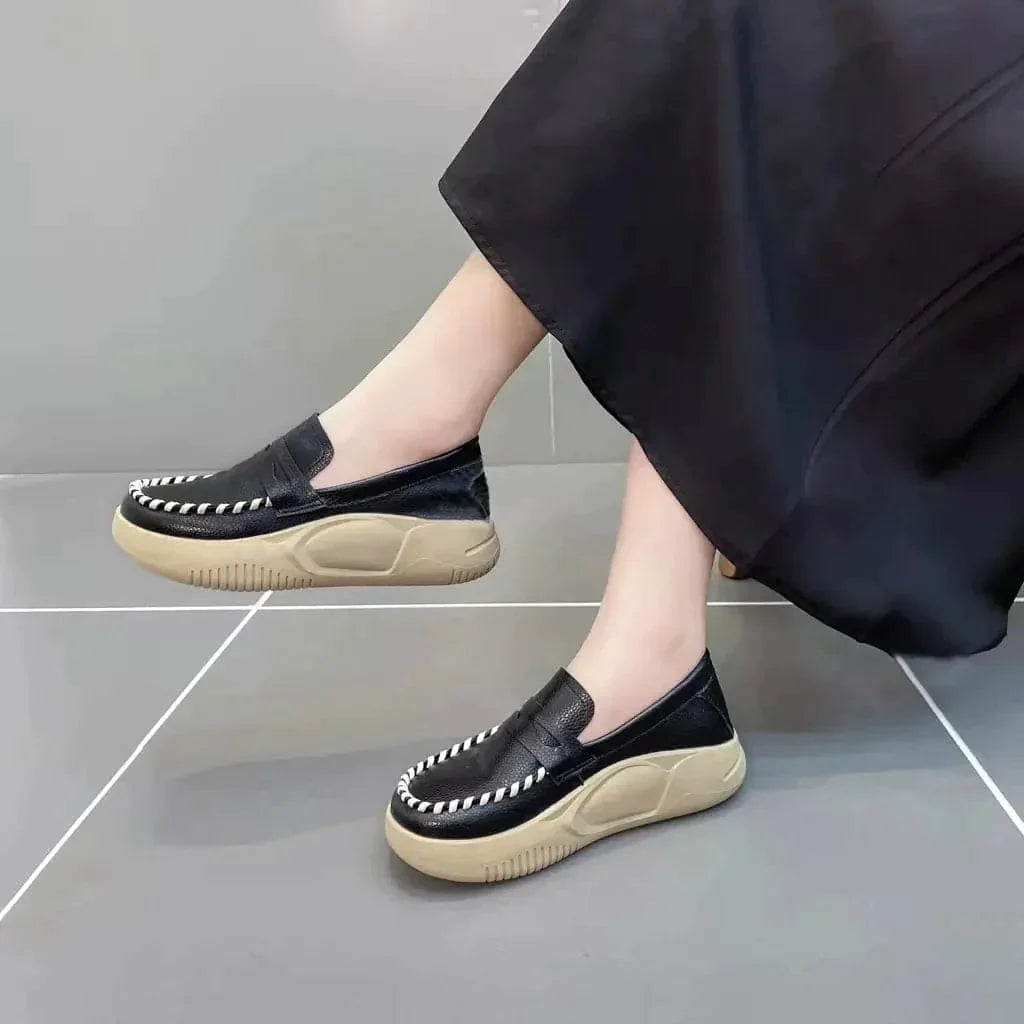 Zapatos casual de mujer de piel con suela blanda