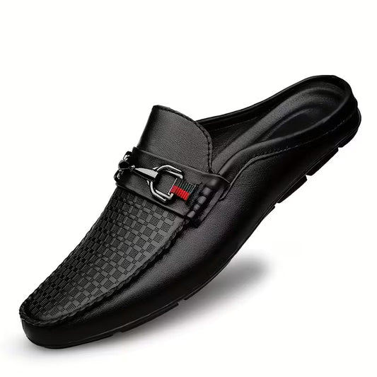 Zuecos tipo loafer con hebilla decorativa para hombre