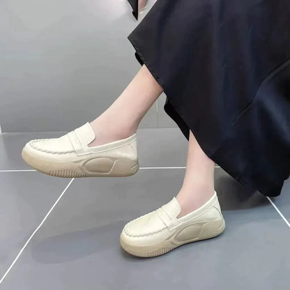 Zapatos casual de mujer de piel con suela blanda