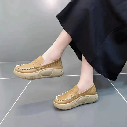 Zapatos casual de mujer de piel con suela blanda
