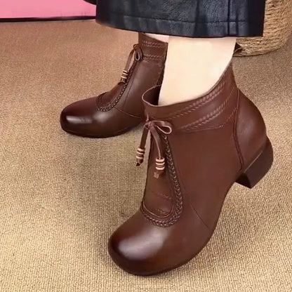 Botas de tacón medio de piel auténtica