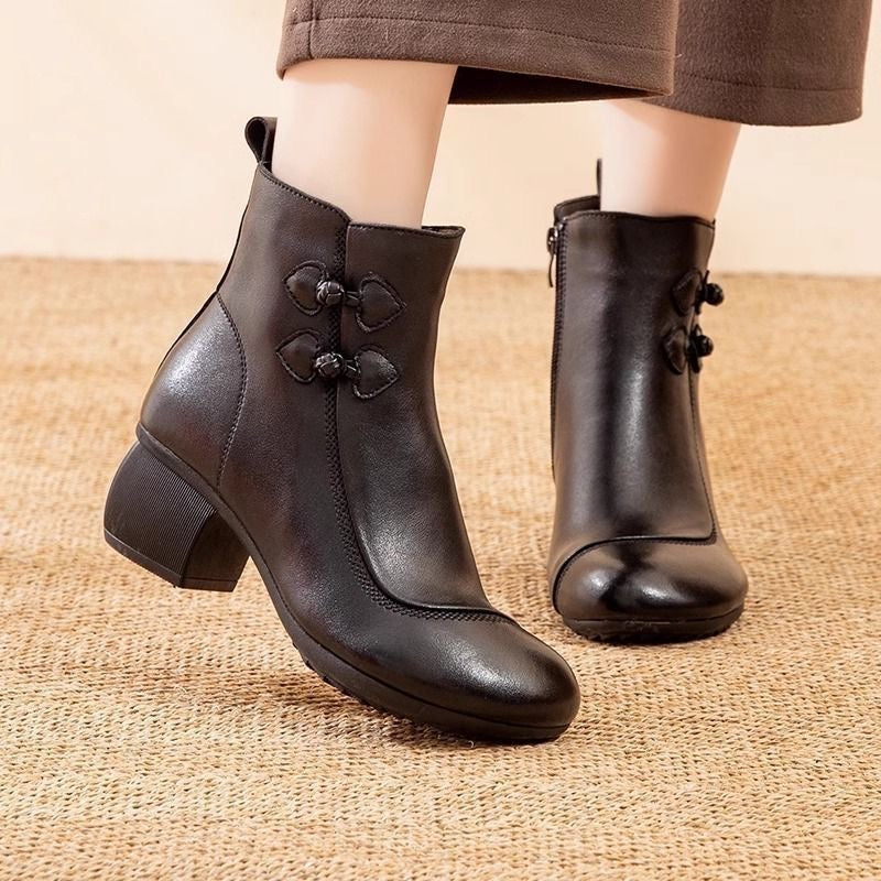 Botas de cuero con cremallera con estilo