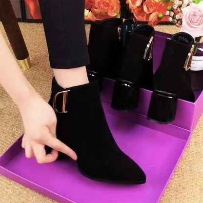 Botas de tacón grueso con cremallera lateral