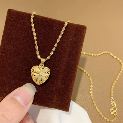 Collar de corazón