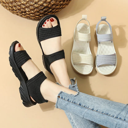 Nuevas sandalias planas cómodas